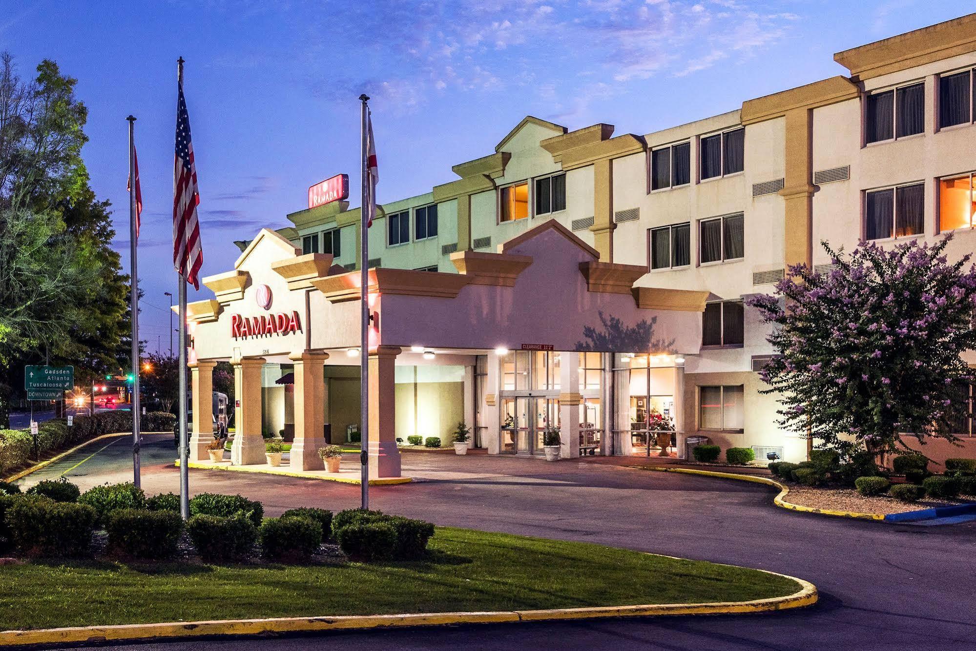 Ramada By Wyndham Birmingham Airport Hotell Eksteriør bilde