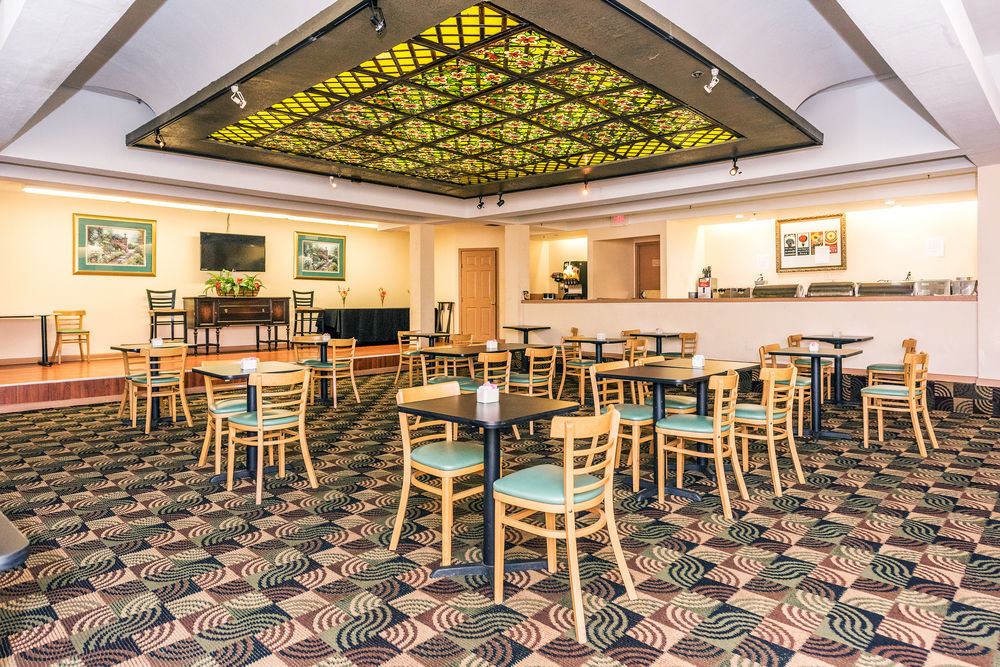 Ramada By Wyndham Birmingham Airport Hotell Eksteriør bilde