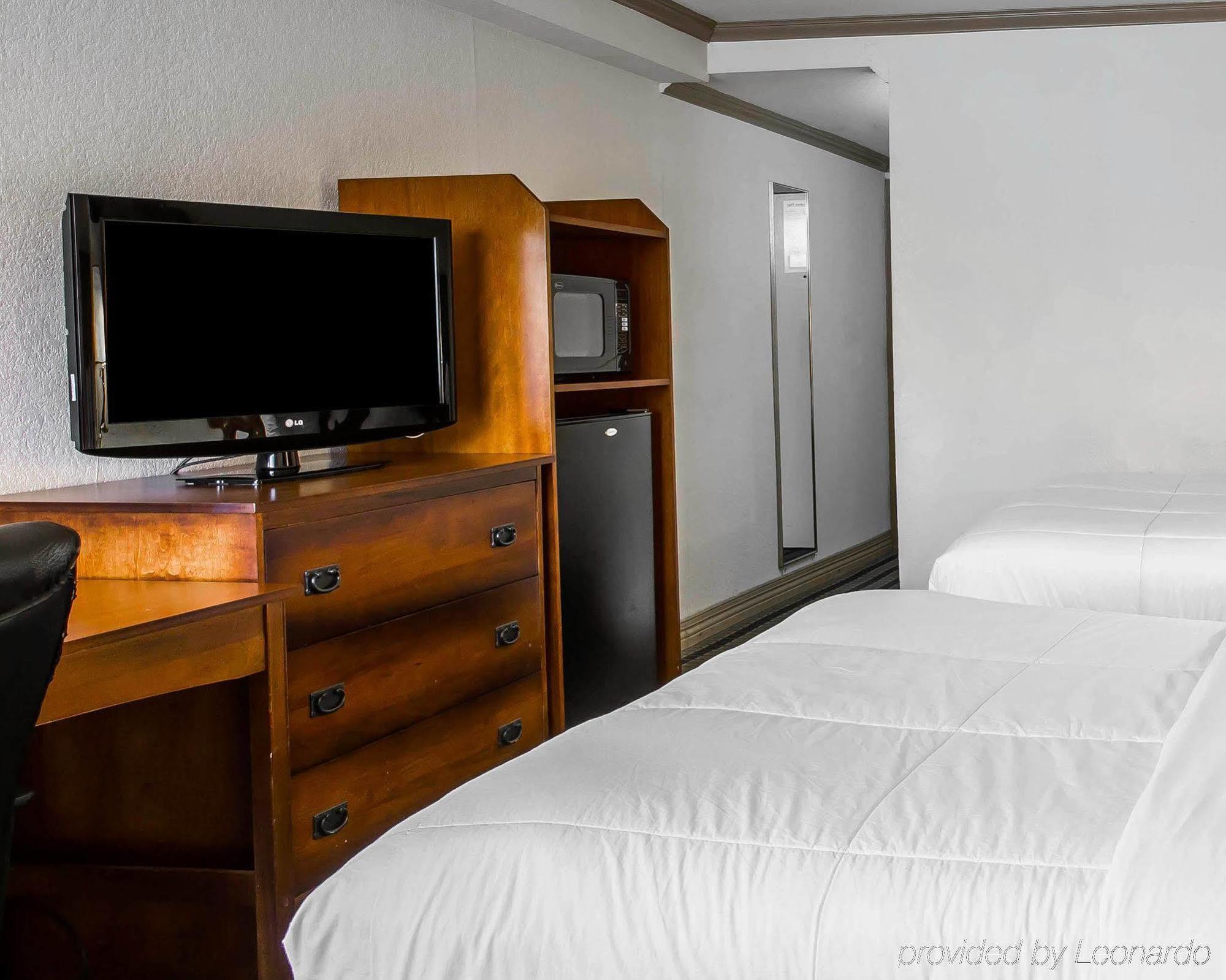 Ramada By Wyndham Birmingham Airport Hotell Eksteriør bilde